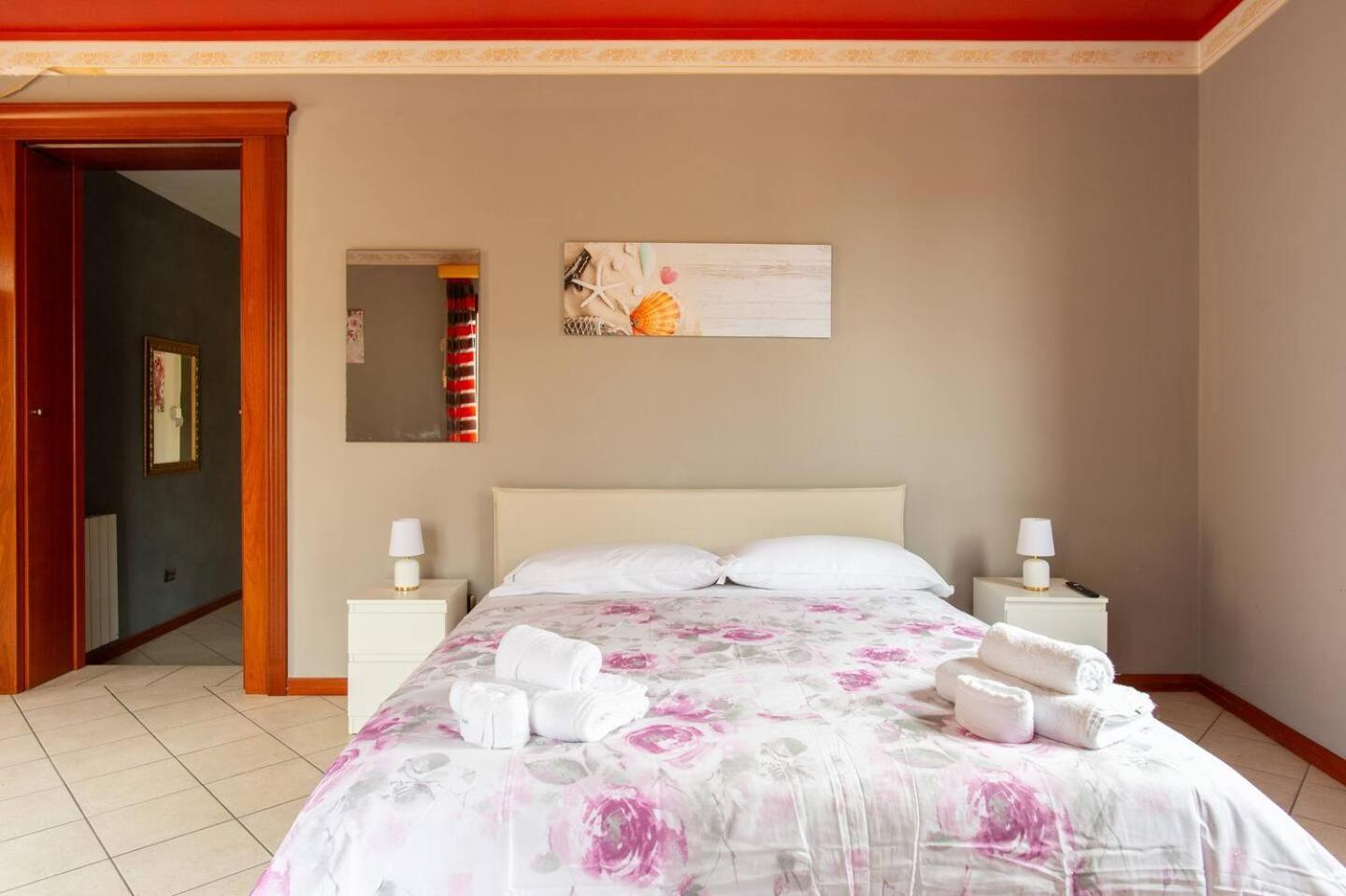 2 Apartments - Akragas Home 1 & 2 On Via Atenea City Center With View Agrigente Extérieur photo