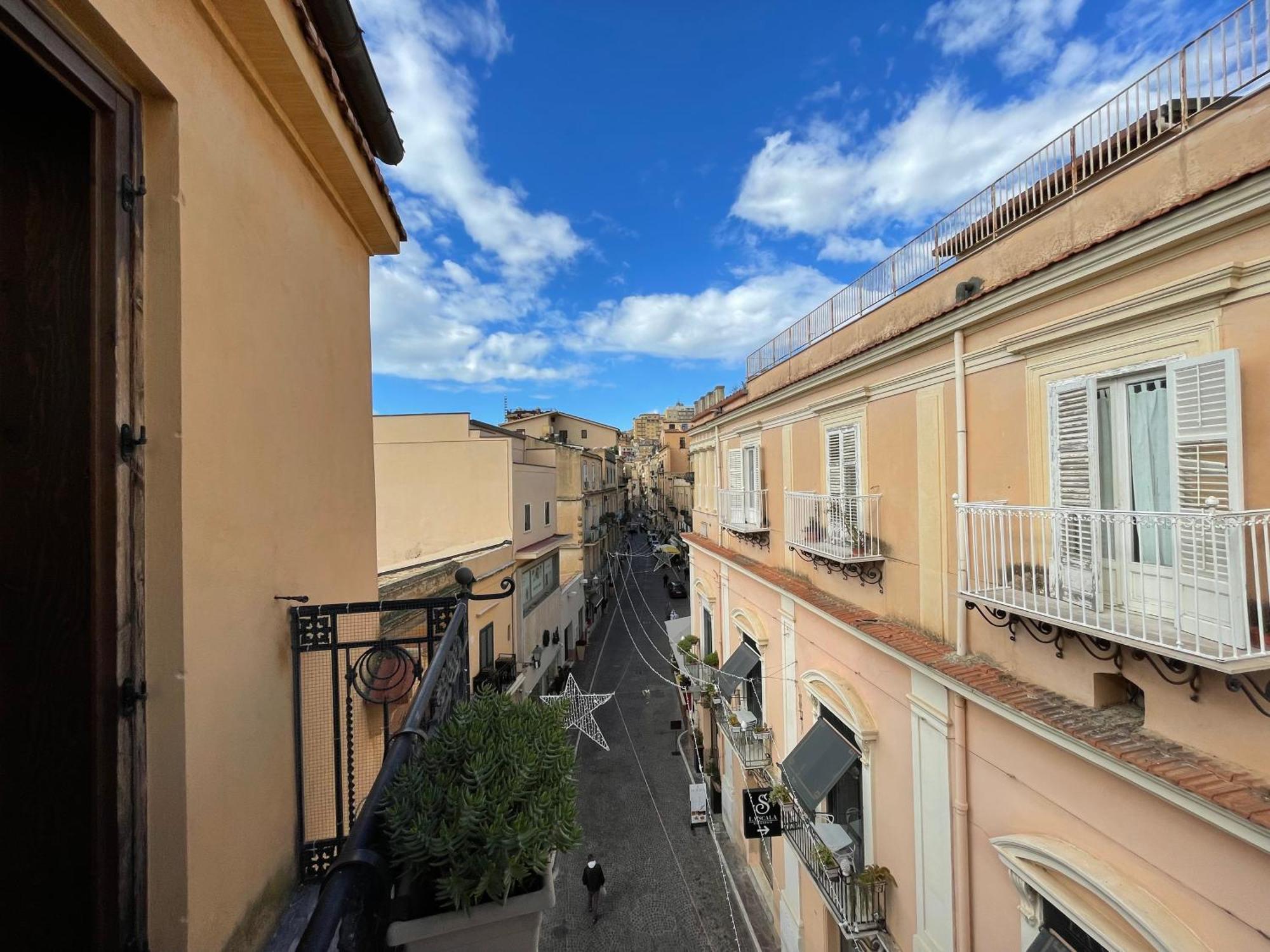 2 Apartments - Akragas Home 1 & 2 On Via Atenea City Center With View Agrigente Extérieur photo