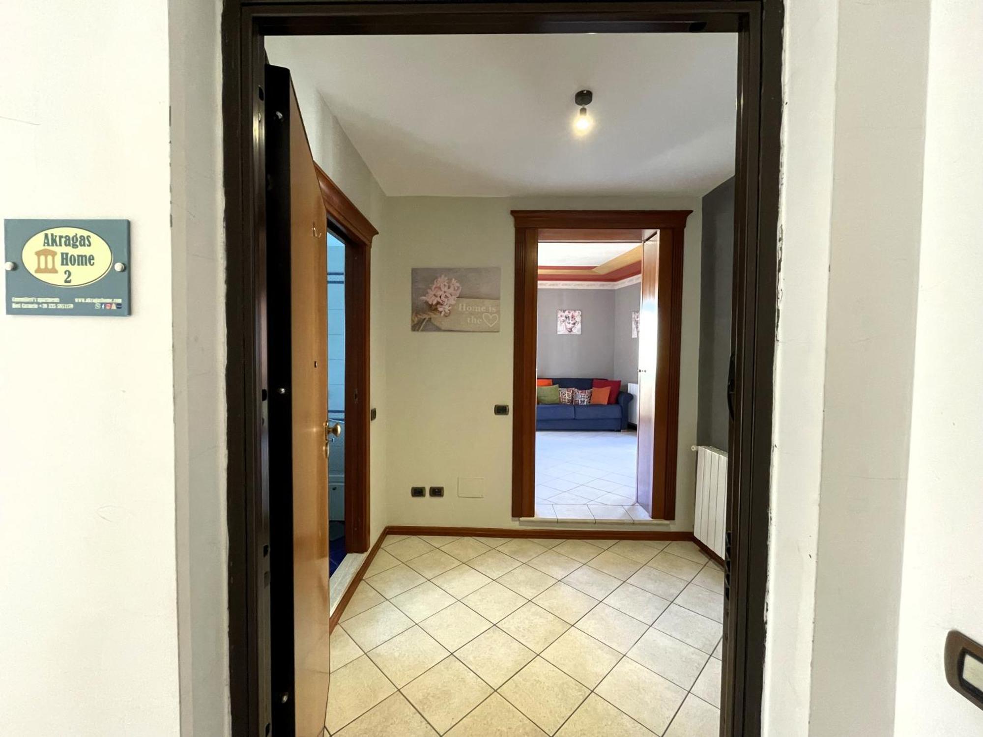 2 Apartments - Akragas Home 1 & 2 On Via Atenea City Center With View Agrigente Extérieur photo