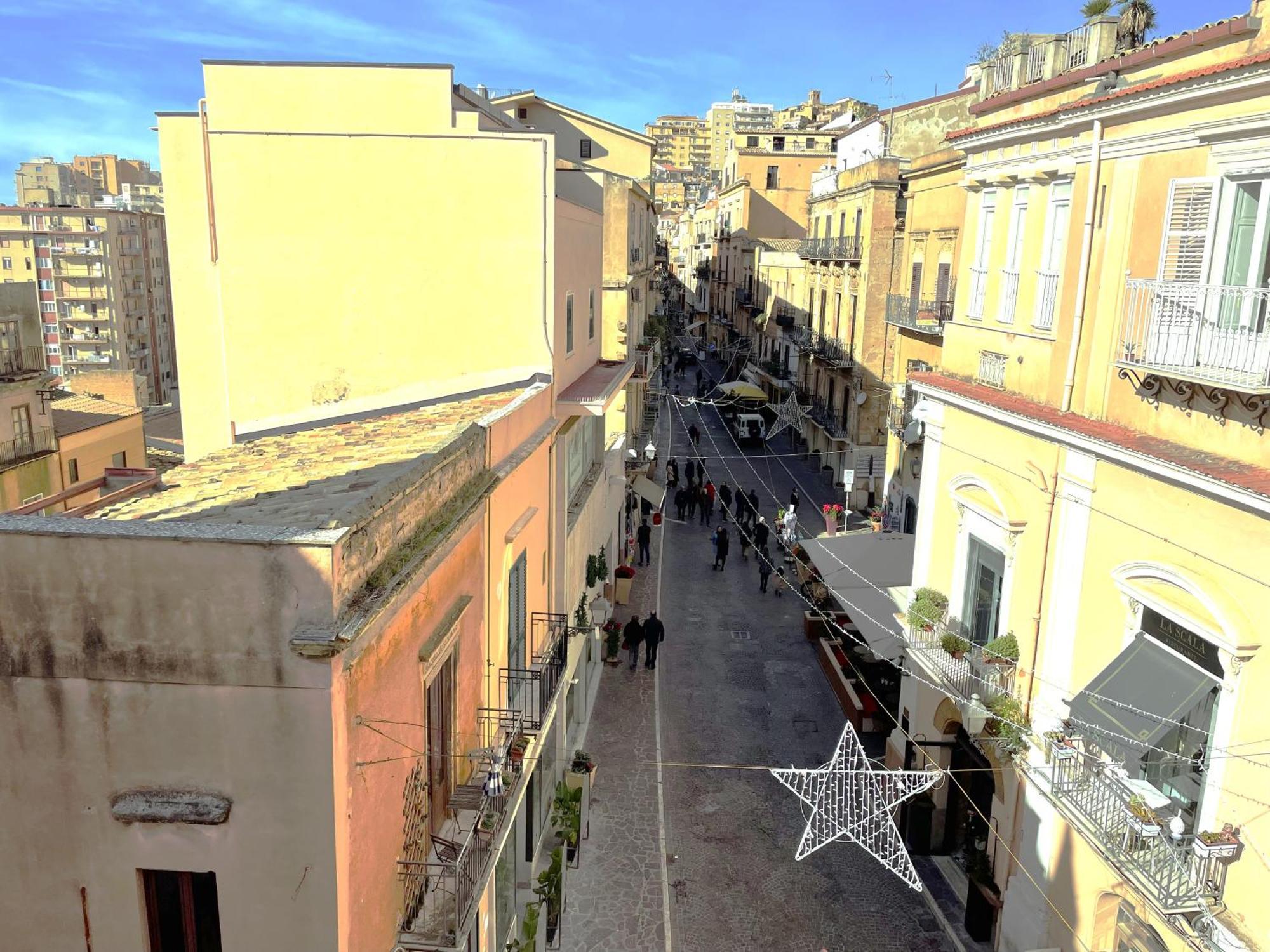 2 Apartments - Akragas Home 1 & 2 On Via Atenea City Center With View Agrigente Extérieur photo